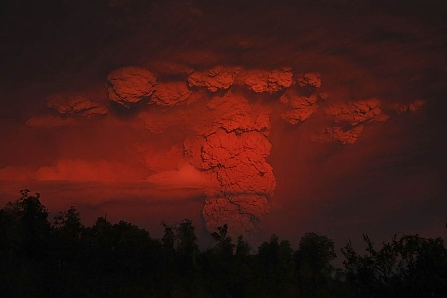 erupted-volcano-chile-francisco-negroni-11
